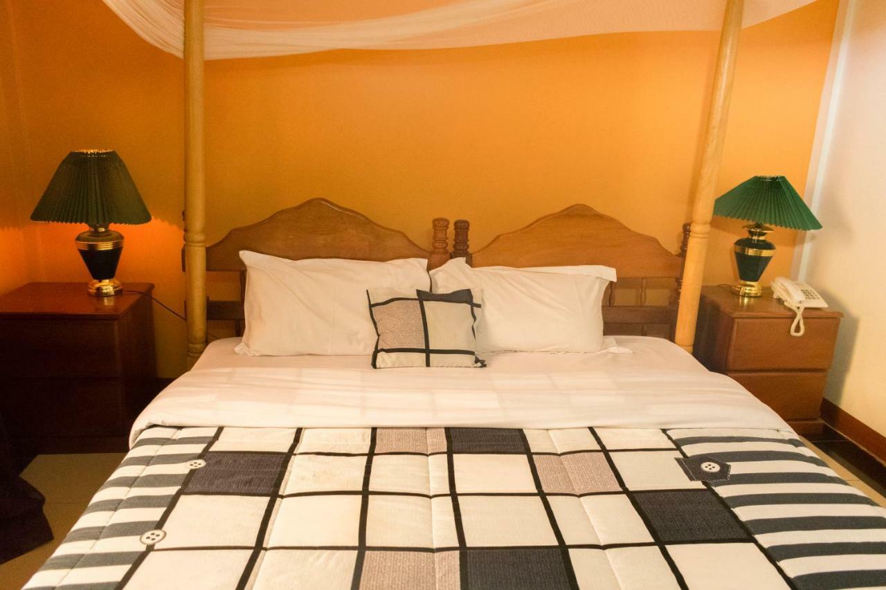 Kayegi Hotel Mbale Exterior foto
